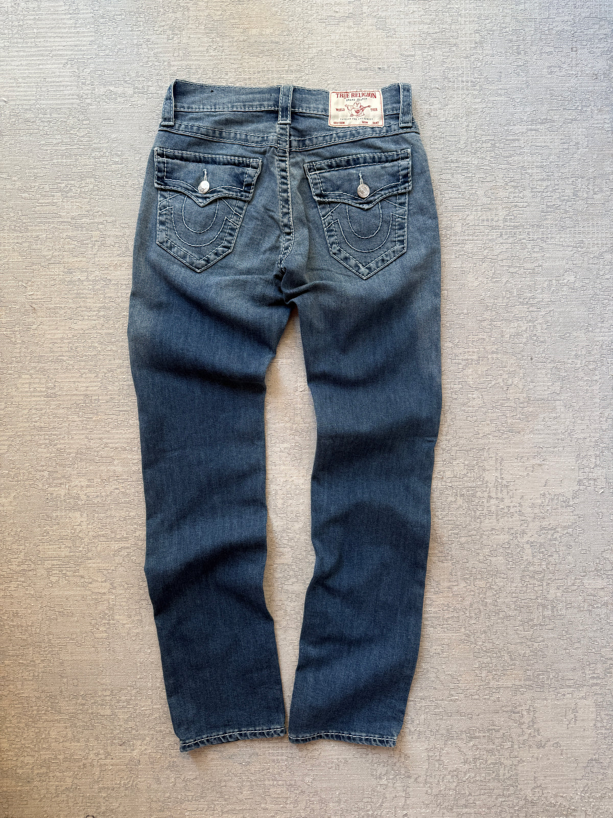 True Religion Ricky Relaxed Straight Jeans – Medium Wash (W28)